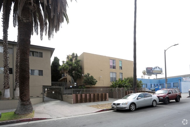Building Photo - 984 S Westmoreland Ave