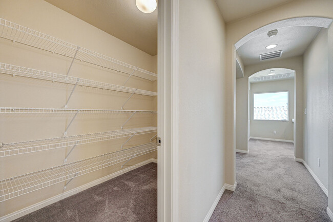 Building Photo - 706 Eros Ct