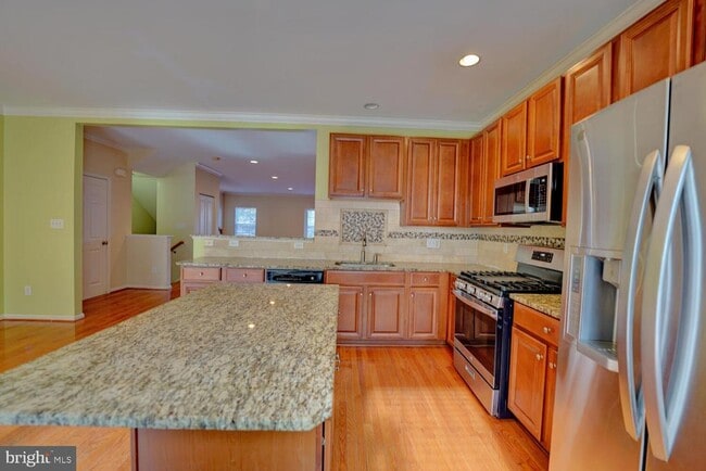 Building Photo - 536 Van Dyke Cir