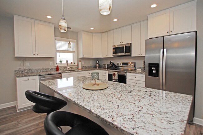 Building Photo - 224 Spring Run Ln