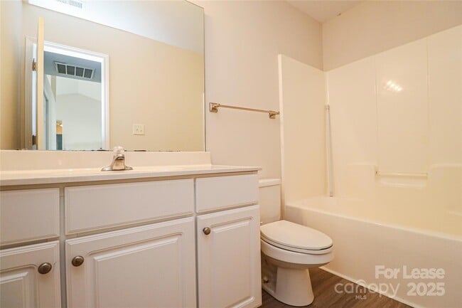 Building Photo - 3007 Laurel Creek Ln