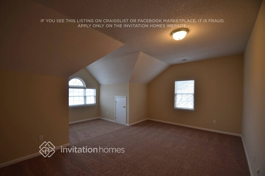 Building Photo - 13407 Willow Falls Rd