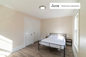 Building Photo - Room in Shared 7 bed/2 bath home