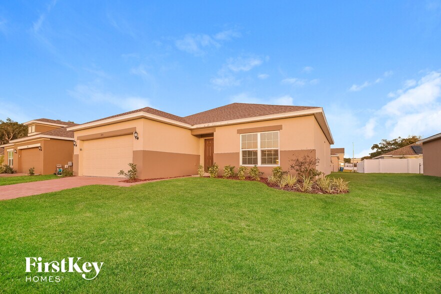 Building Photo - 845 Avenal Ln