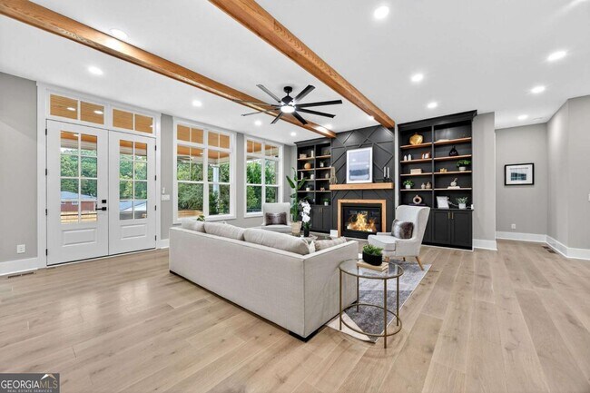 Building Photo - 6651 Malvin Dr