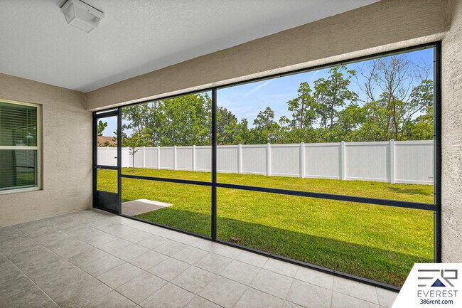 Building Photo - 10 Lysander Ln