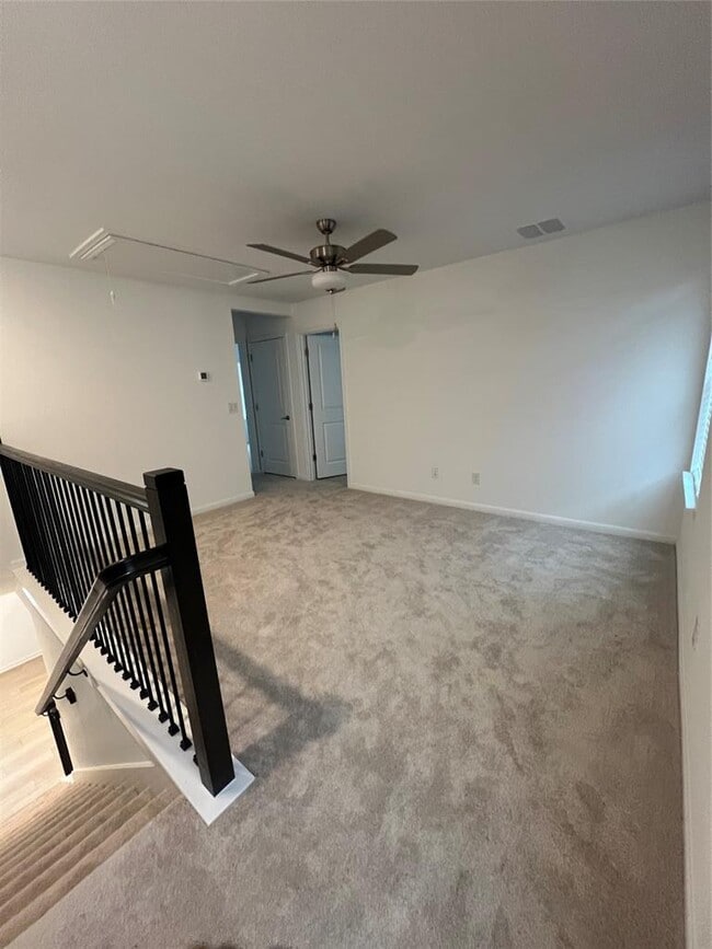 Building Photo - 848 Long Run