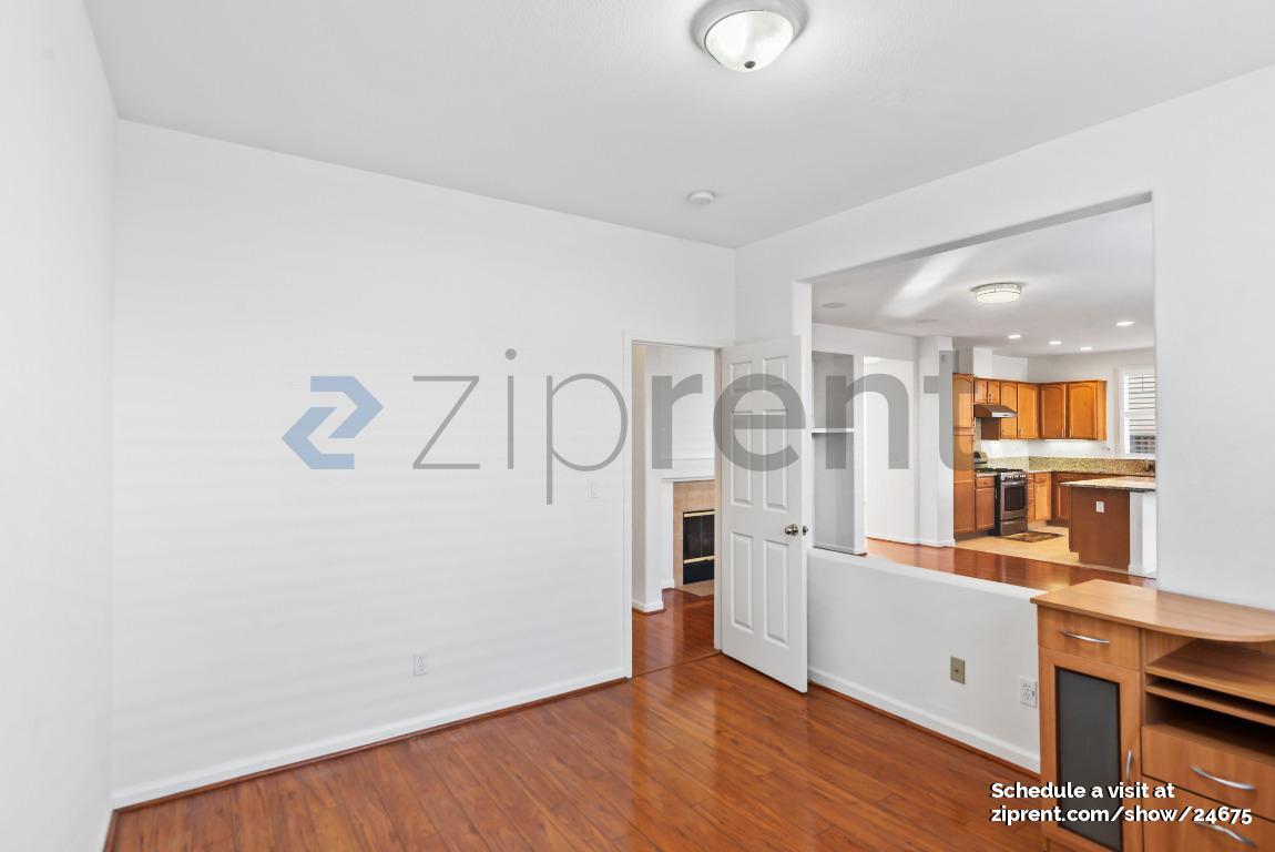Building Photo - 2883 Seadrift Cir