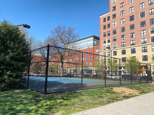 Building Photo - 25 McWilliams Pl