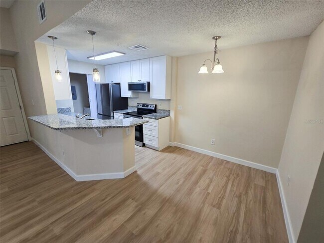 Building Photo - 216 Afton Square