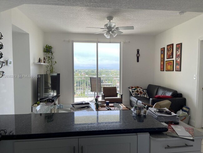 Building Photo - 3500 Coral Wy