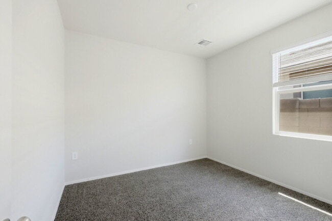 Building Photo - 35423 W San Sisto Ave