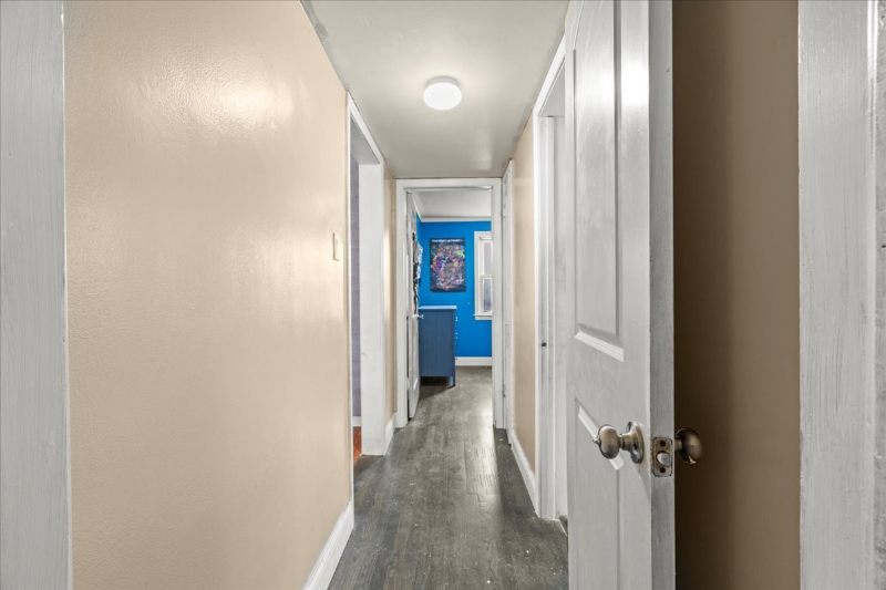 Building Photo - 3526 S 53rd Ave