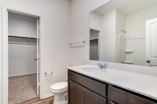 Building Photo - 355 Geode Glen