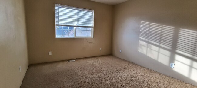 Building Photo - 2175 N Bandtail Cir