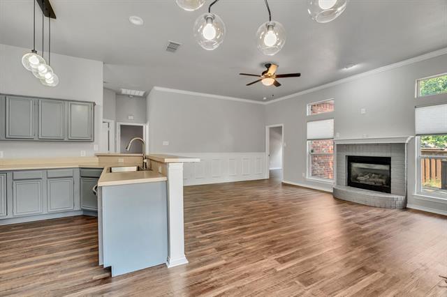 Building Photo - 5927 Sagebrush Trail
