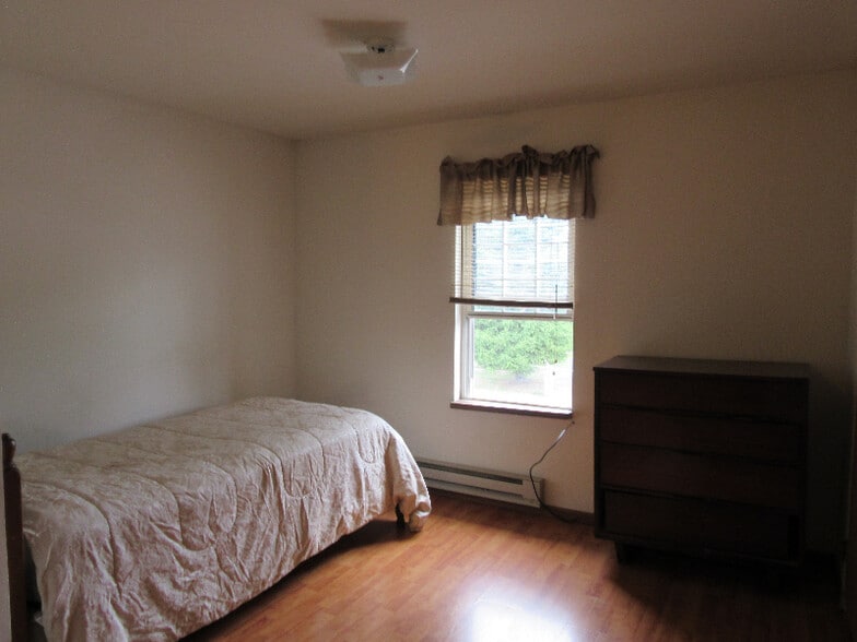 Building Photo - 4537 Piedmont Rd