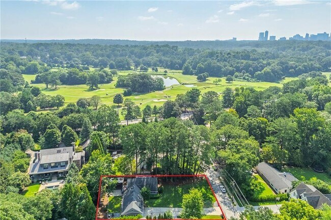 Building Photo - 235 Hillside Dr NW