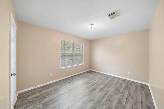 Building Photo - 6503 Holly Cove Ln