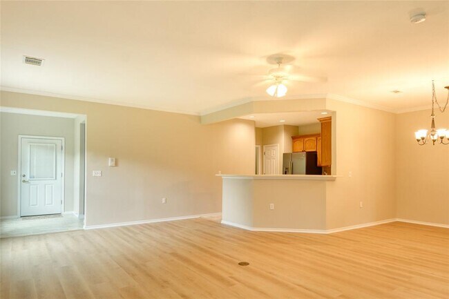 Building Photo - 115 Dickens Cir