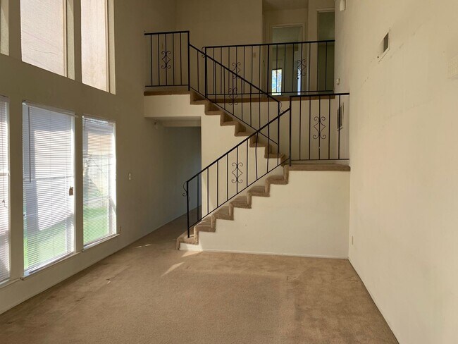 Building Photo - 1441001/60