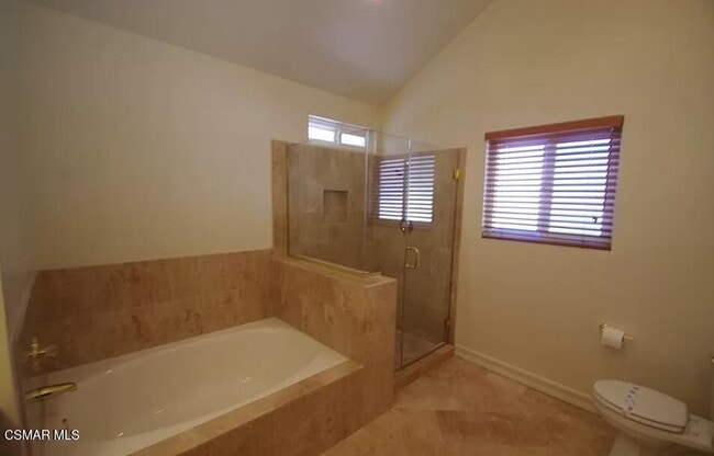 Building Photo - 6797 Oak Forest Dr