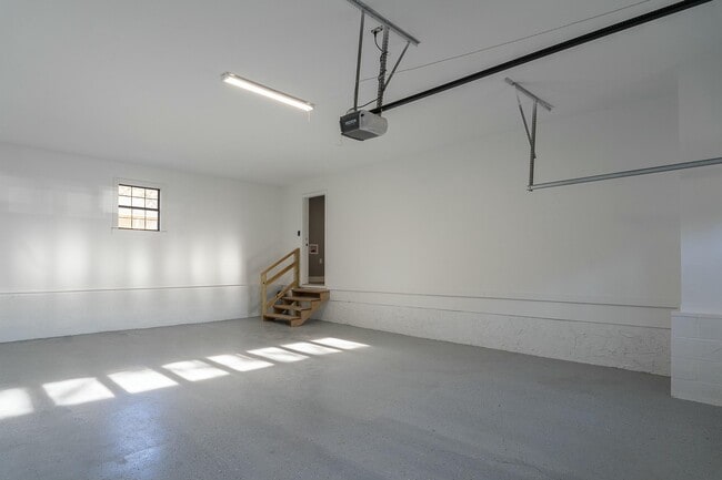 Building Photo - 2267 Old Parksville Rd NE