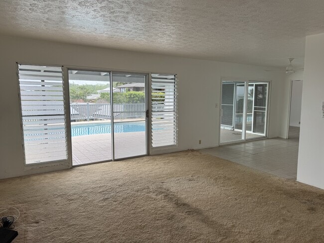 Building Photo - 44-174-174 Nanamoana St