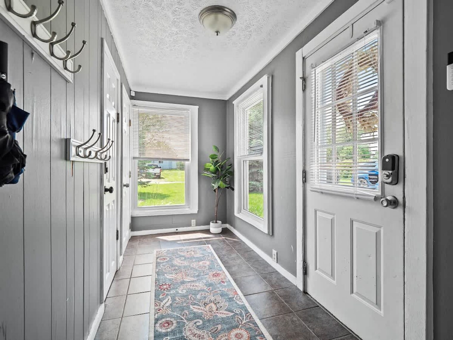 Building Photo - 122 Overlook Rd