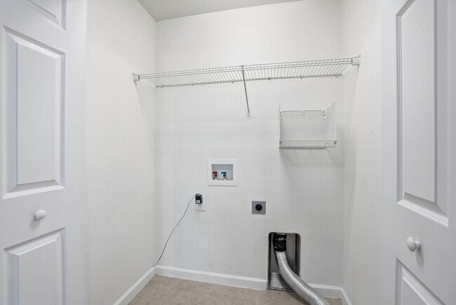 Building Photo - 6633 Jefferson Garden Ct