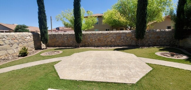 Building Photo - 14258 Pacific Point Dr