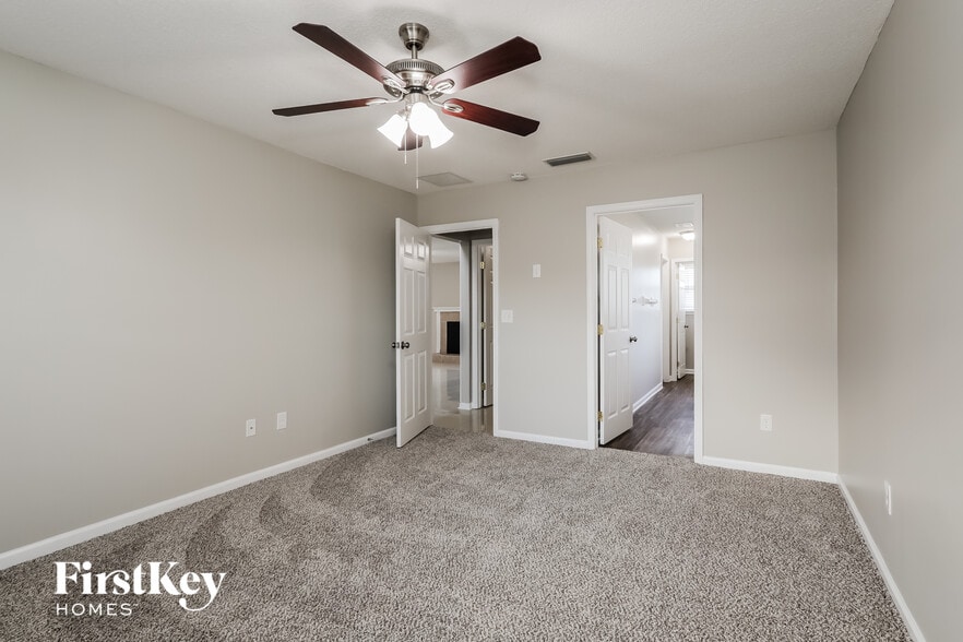 Building Photo - 1240 Loquat Ct