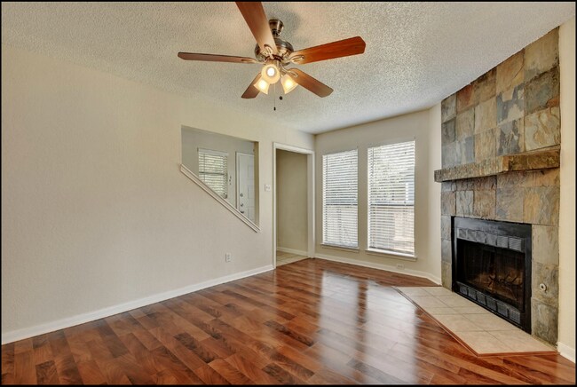 Building Photo - 2003 Kenneth Ave