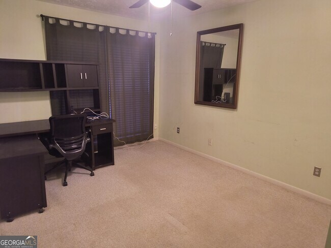 Building Photo - 105 Governors Dr