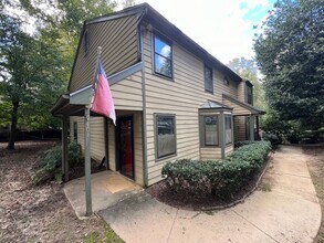 Building Photo - Charming Two-Story 2BD, 2.5BA Raleigh Cond...