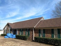 Building Photo - 225 Fisherville Rd