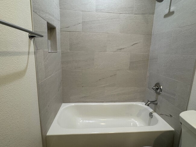 Building Photo - Laughlin Ranch 3 BR 2Ba Public Golf Community with Canyon & Mountain Views