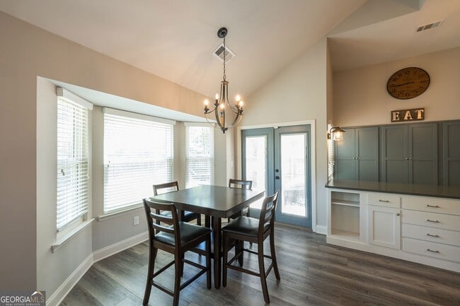 Building Photo - 895 Halston Ct