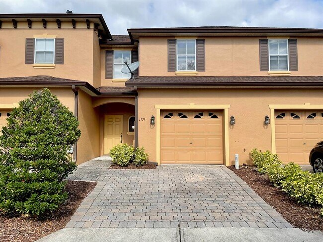 Building Photo - 1131 Long Oak Way