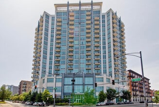 Building Photo - 1600 S Indiana Ave