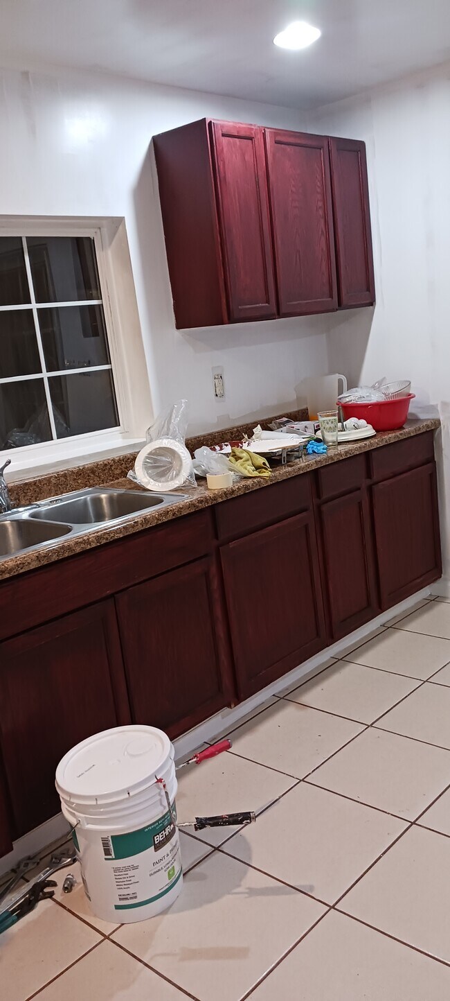 Building Photo - 3732 W 115th St