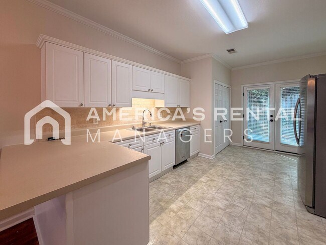 Building Photo - 3505 Savannah Park Ln
