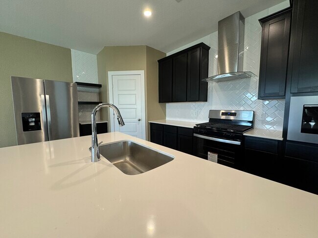 Building Photo - 3002 Skyline Mesa Dr