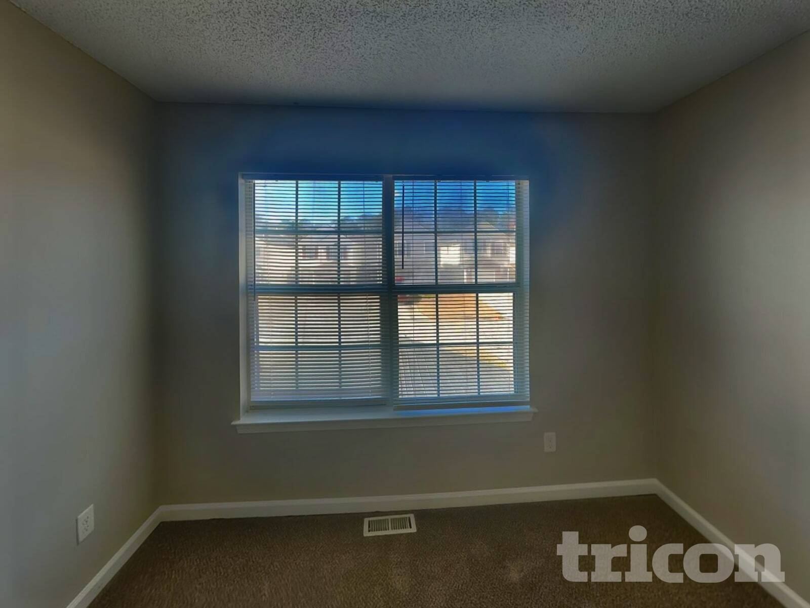 Building Photo - 3634 Silver Springs Ct