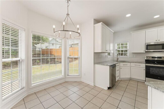 Building Photo - 2137 Berryhill Cir SE