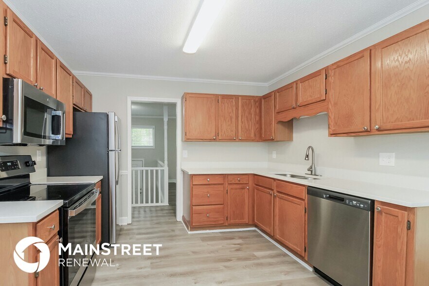 Building Photo - 1109 Village Oak Dr NW