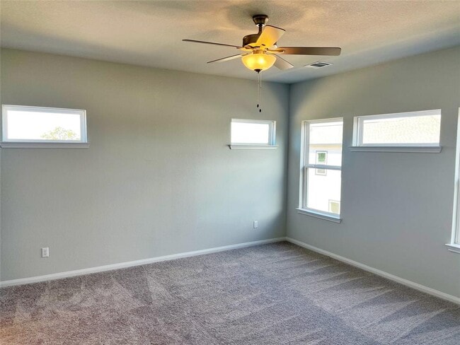 Building Photo - 196 Spangle Wy