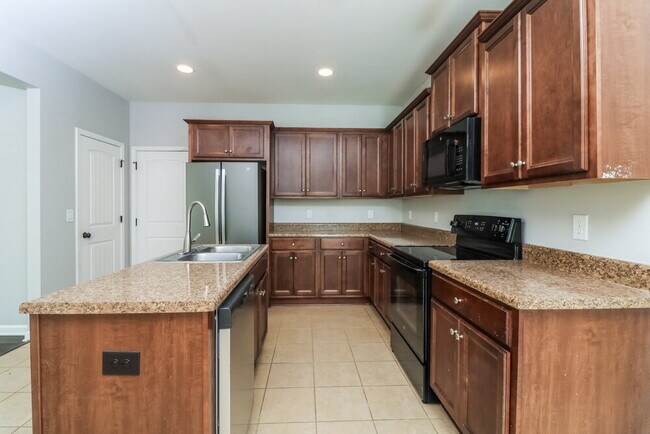 Building Photo - 522 Broughton Dr