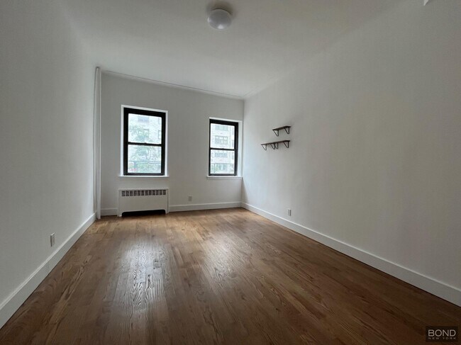 Building Photo - 1295 Third Avenue
