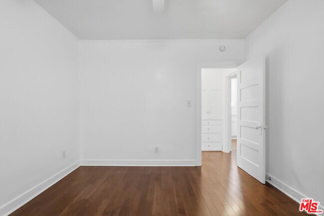 Building Photo - 4407 Melbourne Ave